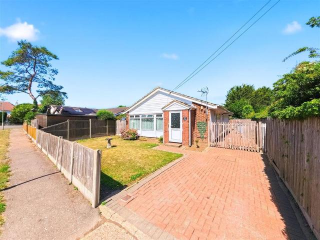 Bungalow for sale in Talmead, The Bridge