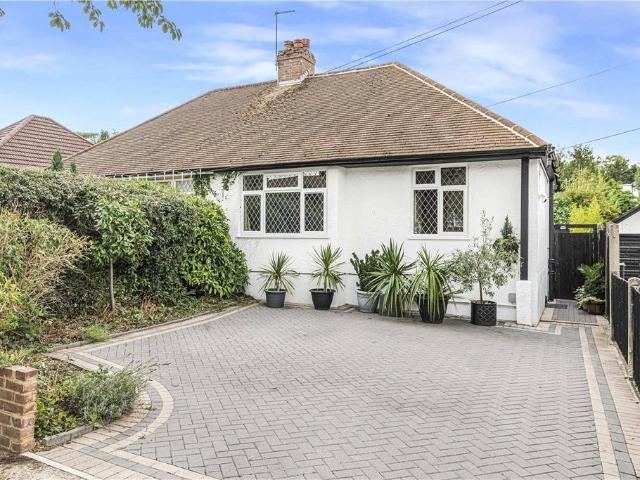 Bungalow for sale in Goddington, Greater London