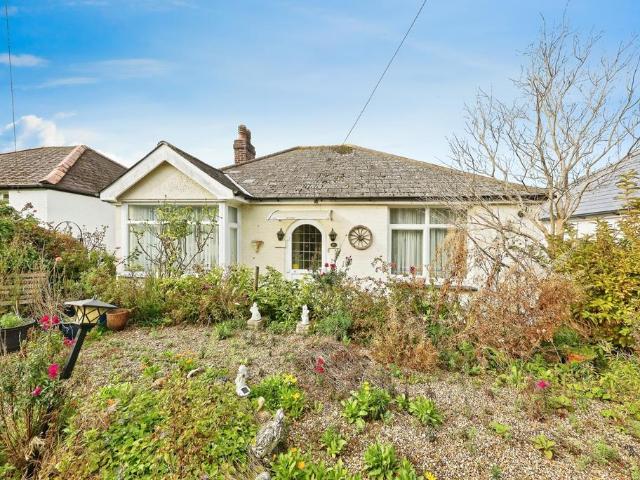 Bungalow for sale in Ash, Kent