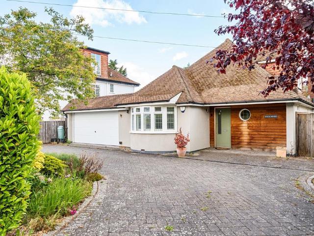 Bungalow for sale in Stoke D'Abernon, Blackhills
