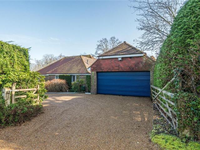 Bungalow for sale in Salehurst and Robertsbridge, Heathlands