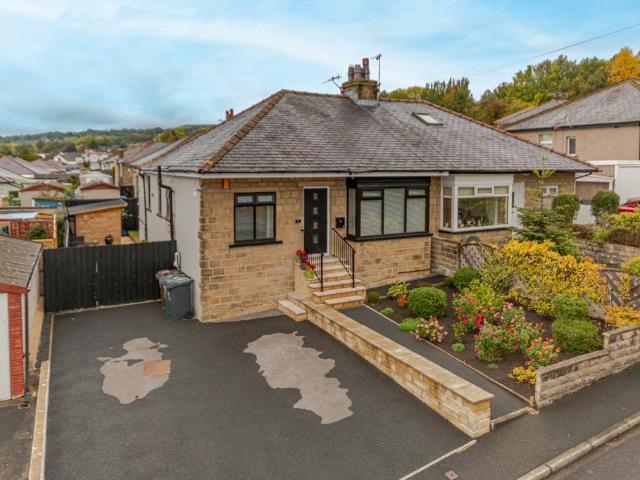 Bungalow for sale in Sandbeds, Bradford