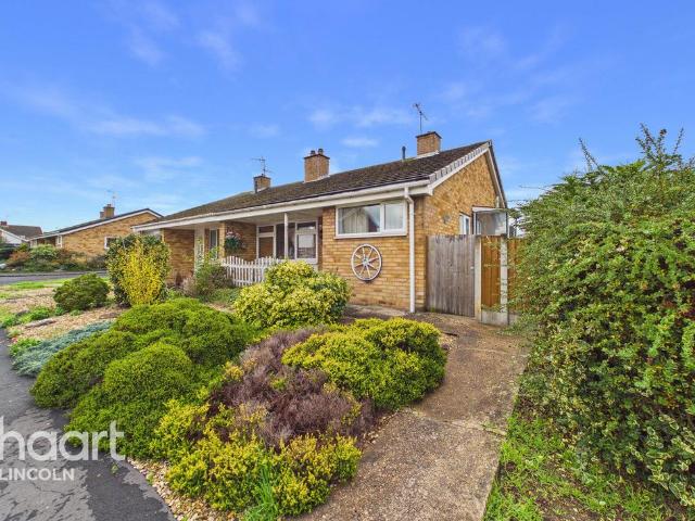 Bungalow for sale in Bracebridge Low Fields, Lincoln