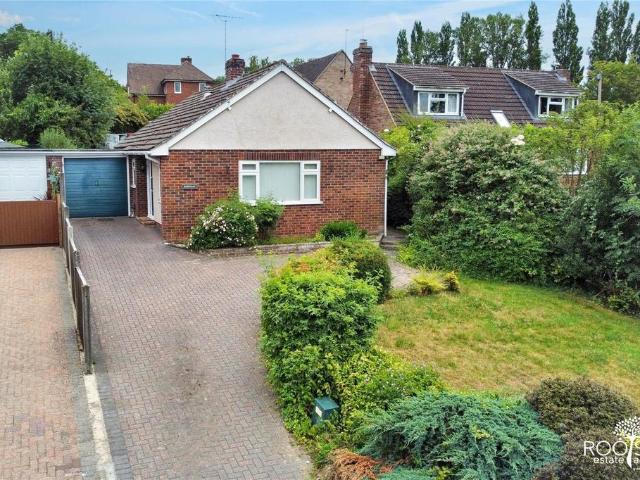 Bungalow for sale in Ashmore Green, West Berkshire