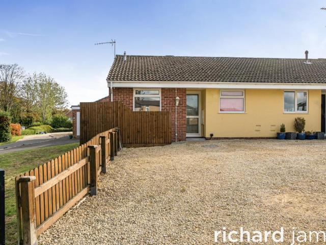 Bungalow for sale in Shaw Ridge, Swindon
