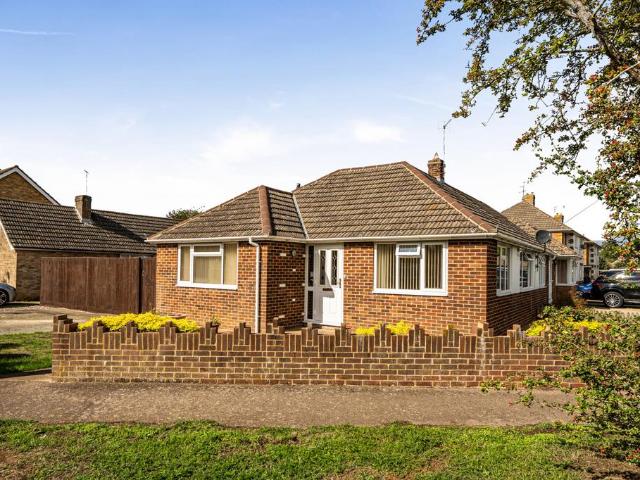Bungalow for sale in Evershot, Oxfordshire