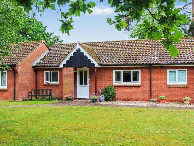 Bungalow for sale in Eastbridge, Suffolk
