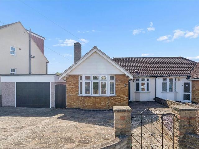 Bungalow for sale in Cranham, Greater London
