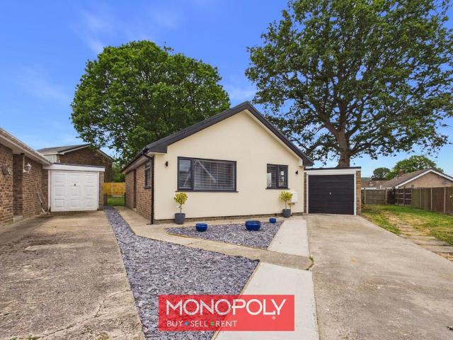 Bungalow for sale in Denbigh