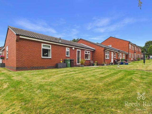 Bungalow for sale in West Yorkshire