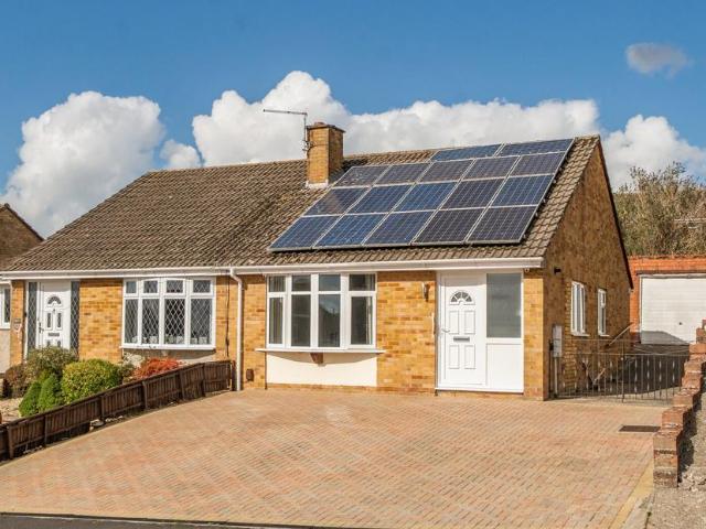 Bungalow for sale in Hanham Abbots