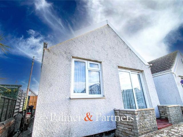 Bungalow for sale in Dale Hill, Essex