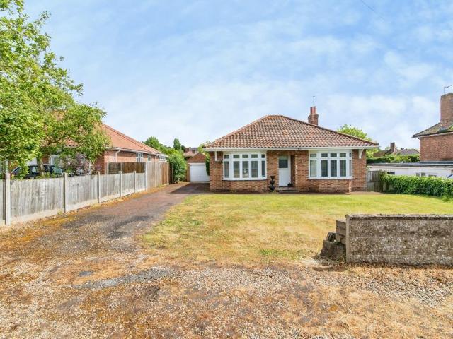 Bungalow for sale in Eastbridge, Suffolk