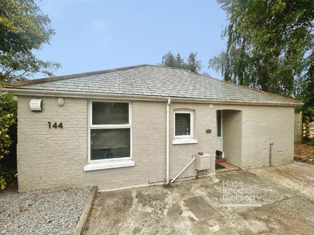 Bungalow for sale in Cowes, Isle Of Wight