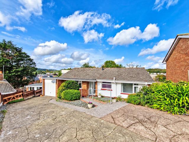 Bungalow for sale in Dawlish, Teignbridge