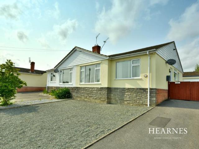 Bungalow for sale in Colehill, Hayes