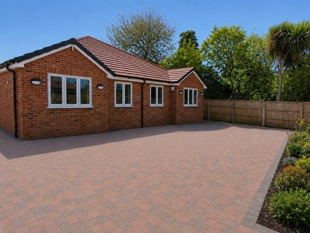Bungalow for sale in Hamerton, Kent
