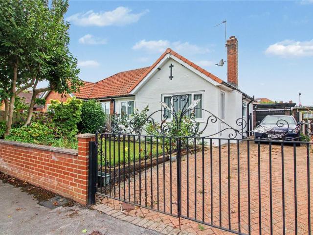 Bungalow for sale in Austhorpe, West Yorkshire