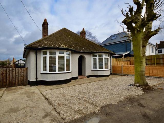 Bungalow for sale in Bocking, Chipping Hill