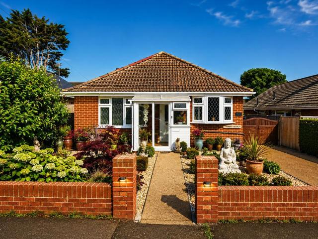Bungalow for sale in Peacehaven, Iford