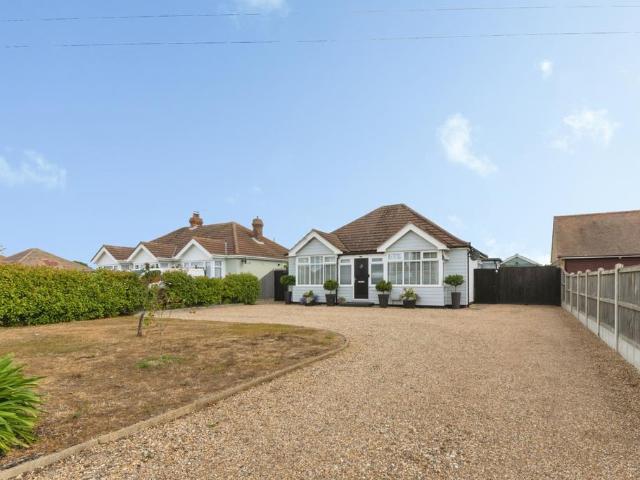 Bungalow for sale in Dale Hill, Essex