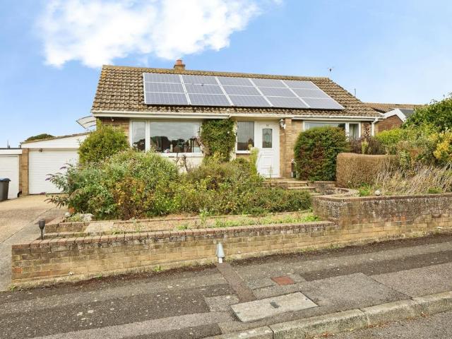 Bungalow for sale in Ash, Kent