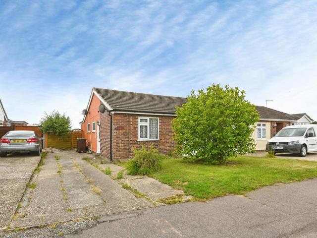 Bungalow for sale in Weeley, Dale Hill