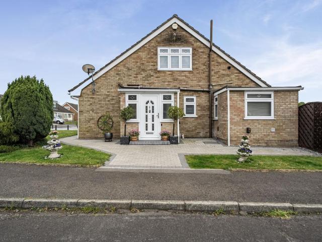 Bungalow for sale in Bluebell Hill, Bourne Vale