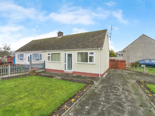 Bungalow for sale in Conwy, Wales