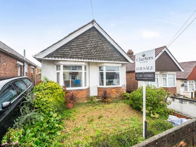Bungalow for sale in Midanbury, Southampton