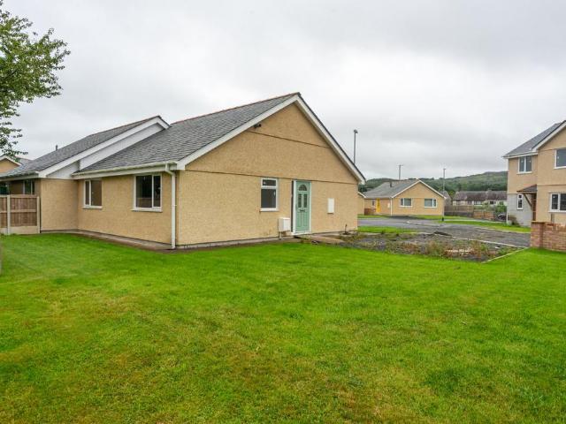 Bungalow for sale in Llanrug
