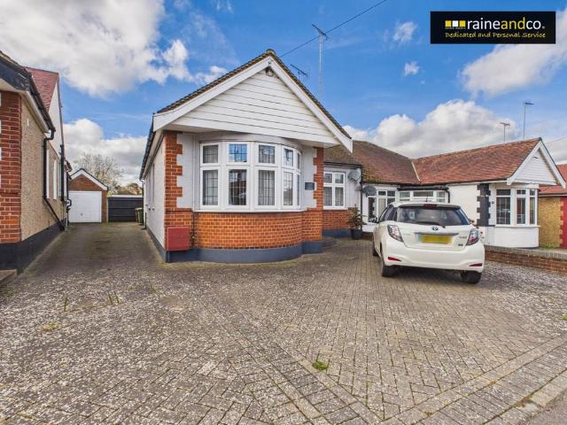 Bungalow for sale in Potters Bar, Isle Of Man