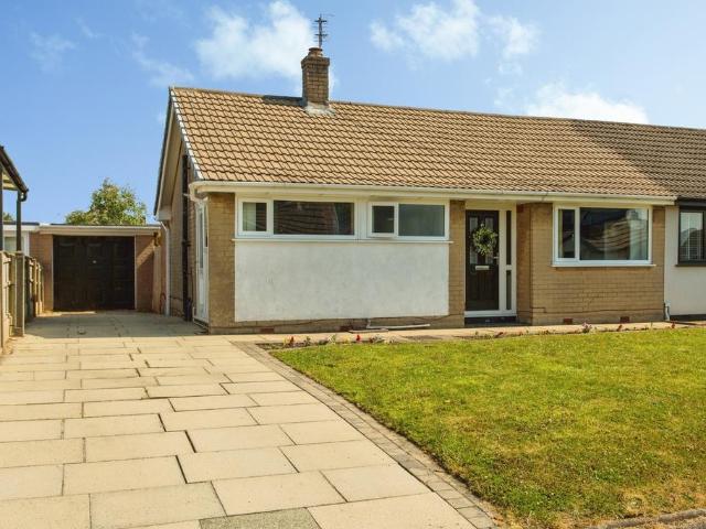 Bungalow for sale in Billinge, St Helens