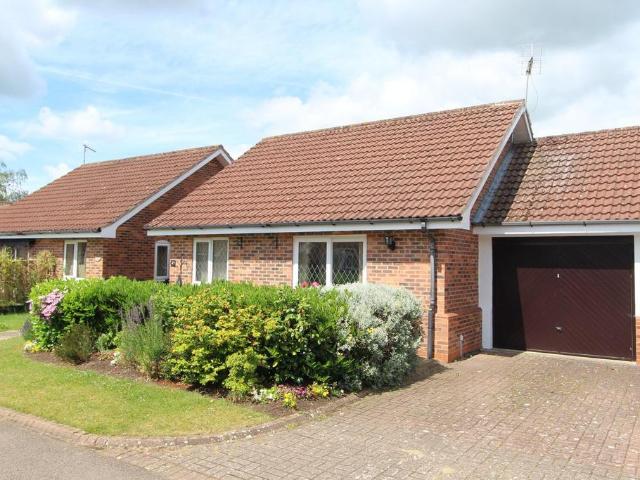 Bungalow for sale in Stanford On Avon, Leicestershire