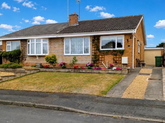Bungalow for sale in Franche, Rushock