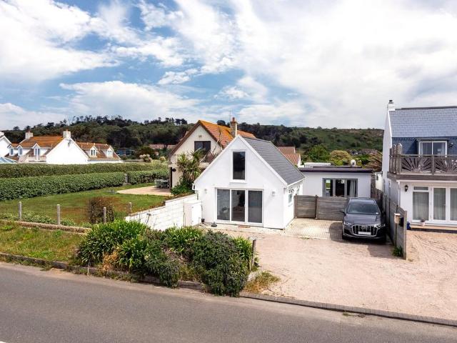 Bungalow for sale