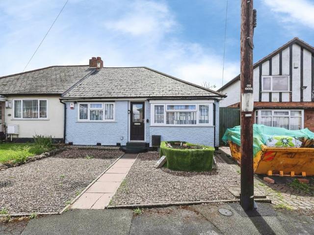 Bungalow for sale in Turves Green, West Midlands