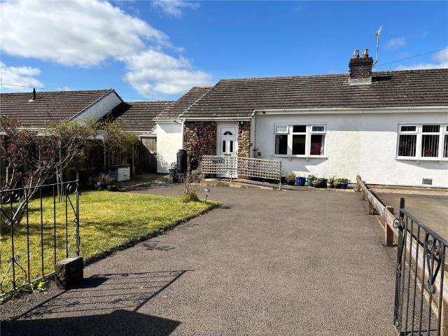 Bungalow for sale in Kilgetty, Wales
