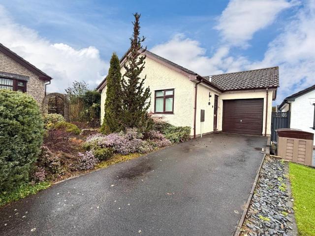 Bungalow for sale in Nailsea, North Somerset