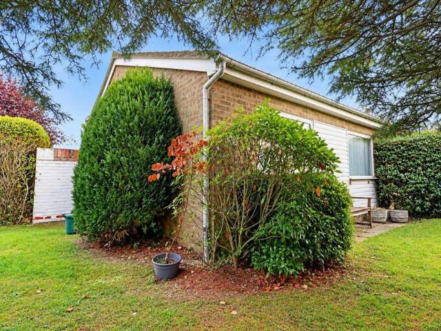 Bungalow for sale in Clacton-on-Sea, Tendring