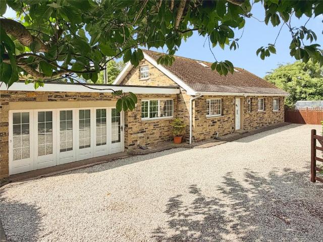 Bungalow for sale in Skelbrooke, South Yorkshire