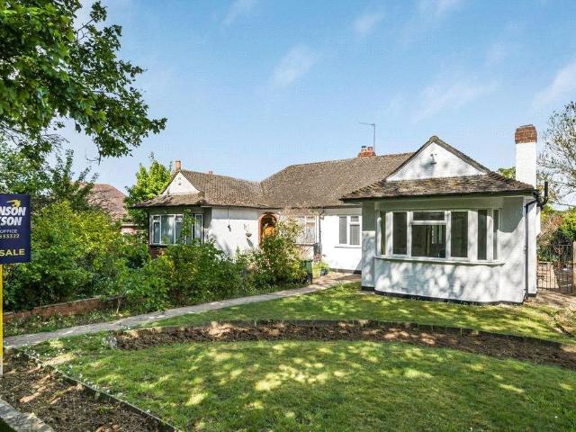 Bungalow for sale in Goddington, Greater London