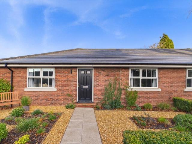 Bungalow for sale in Greenfields, Frankwell
