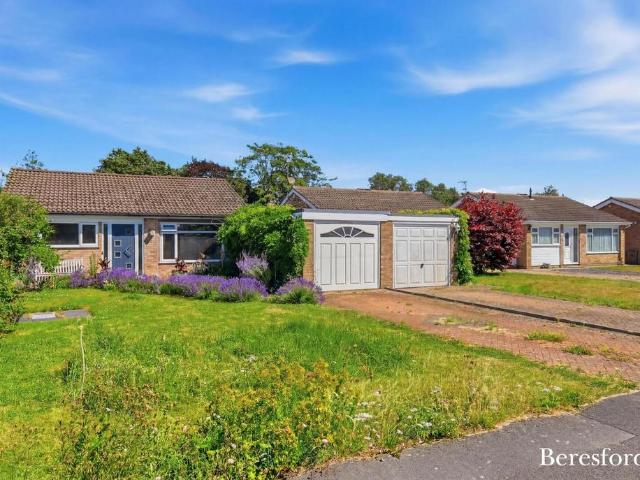Bungalow for sale in Fordham Heath, Essex