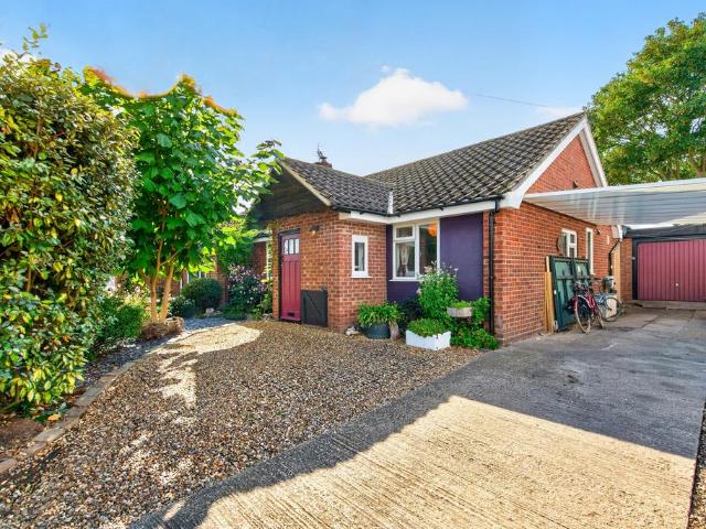 Bungalow for sale in Comers, Norfolk