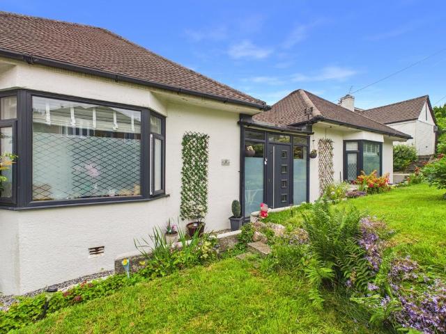 Bungalow for sale in Mount Wise