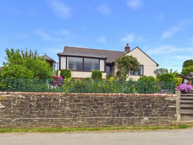 Bungalow for sale in Brandis Corner, Devon