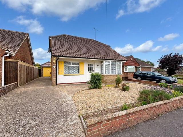 Bungalow for sale in Rustington, Clapham