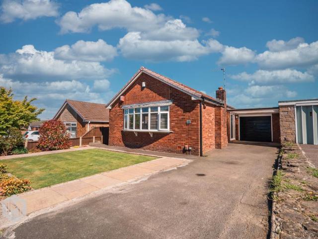 House for sale in Bradshaw, Lee Bank