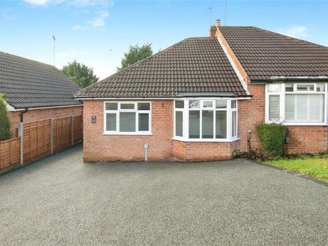 Bungalow for sale in Headless Cross, Redditch
